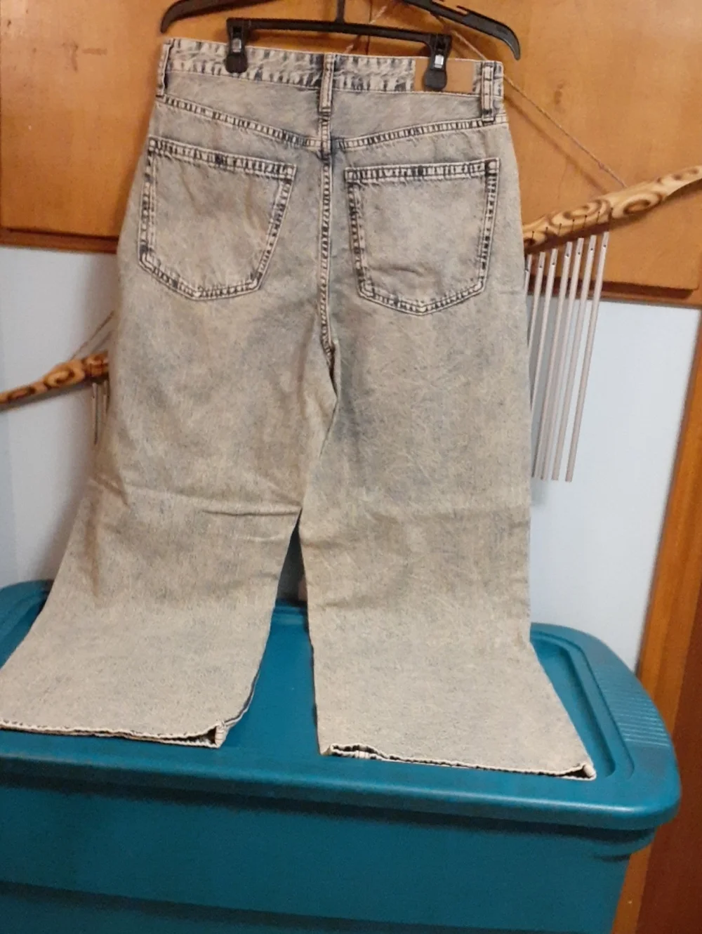 simple society lite wash wide leg jeans size 30